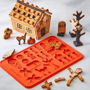 NEW Pampered Chef Halloween cookie mold!